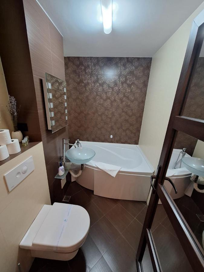 Urban George Enescu 4 Beedroom Apartment Сучава Экстерьер фото
